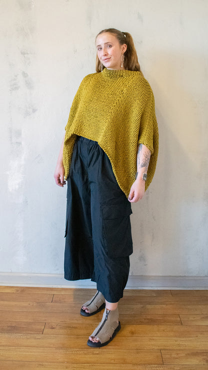 Bran Sleeveless Pullover (Multiple Colors)