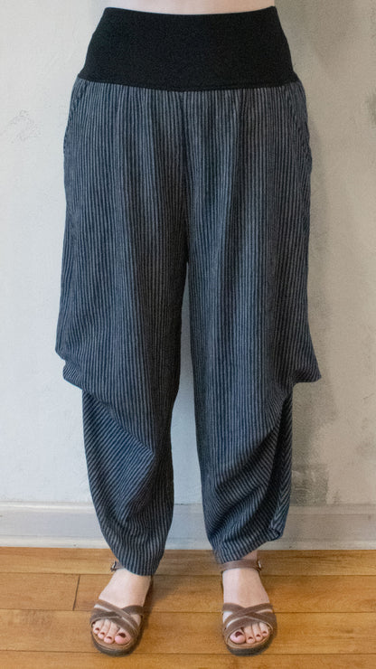 Sava Pant in Midnight