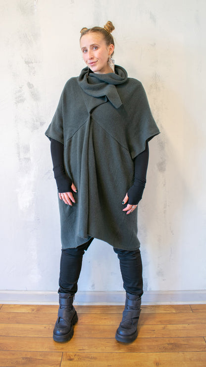 Cocoon Cardigan in Breen