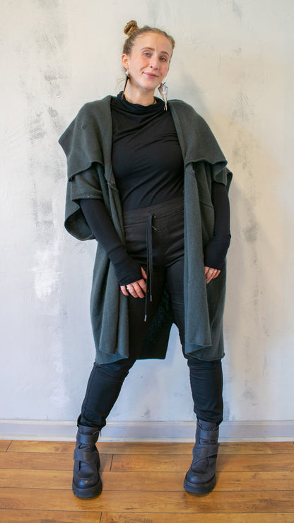 Cocoon Cardigan in Breen
