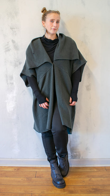Cocoon Cardigan in Breen