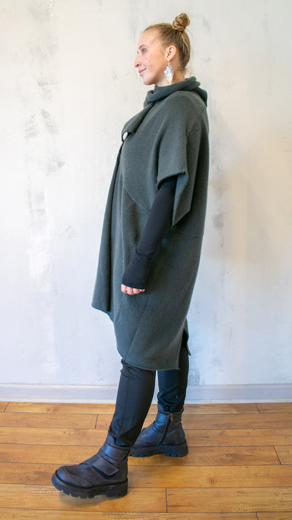 Cocoon Cardigan in Breen