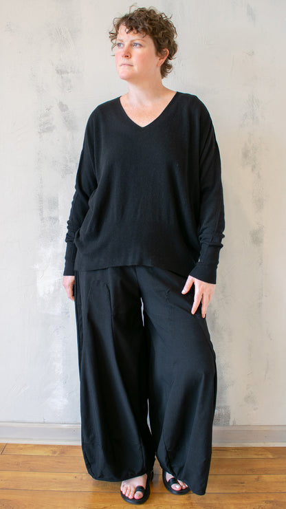 Black Cashmere Wool Hi-Lo