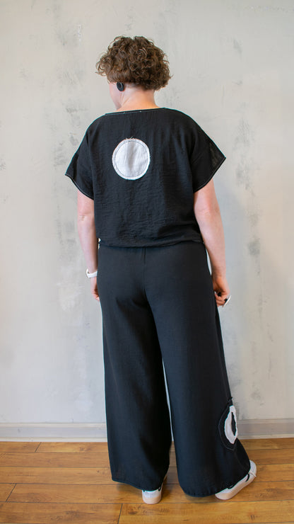 Circle Applique Linen Pullover