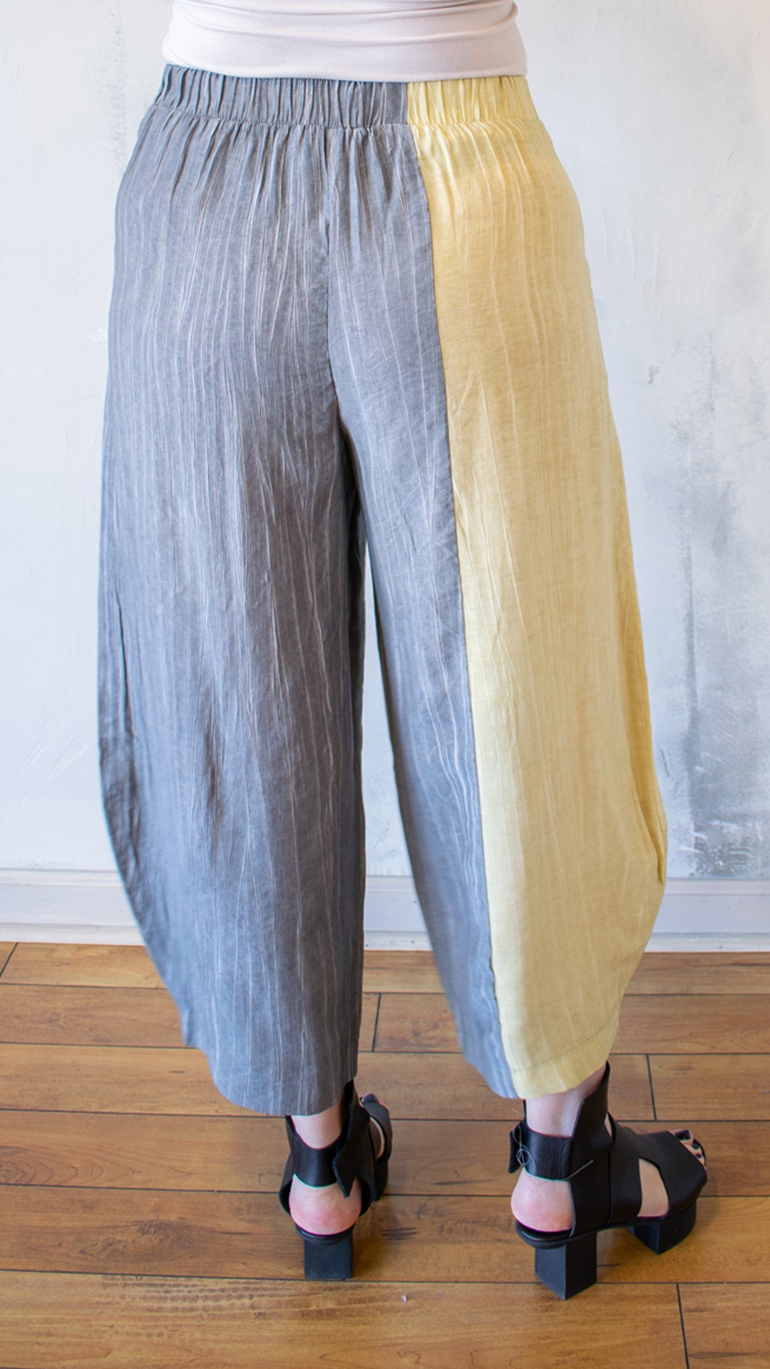 Blocked Barrel Pants