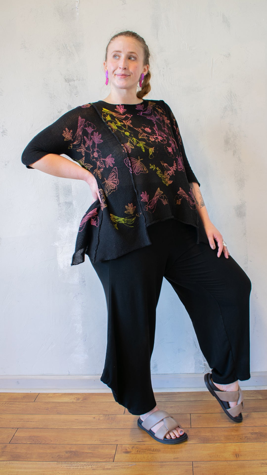 Rund Pullover in Black Toile