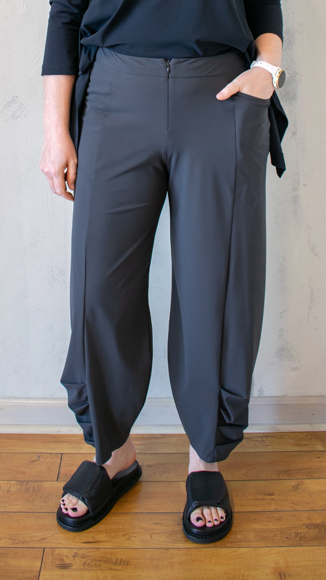 Porter Pant in Smoke