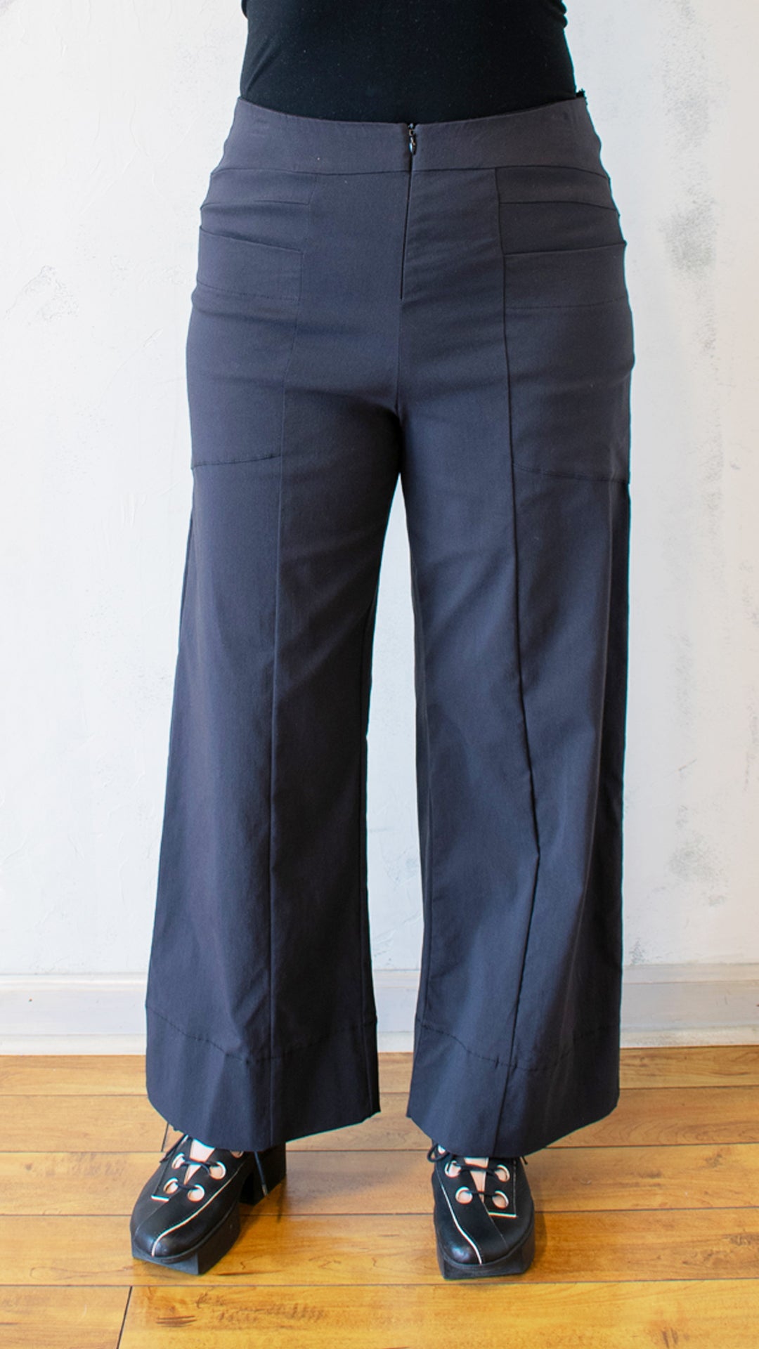 Wager Pant in Cinder