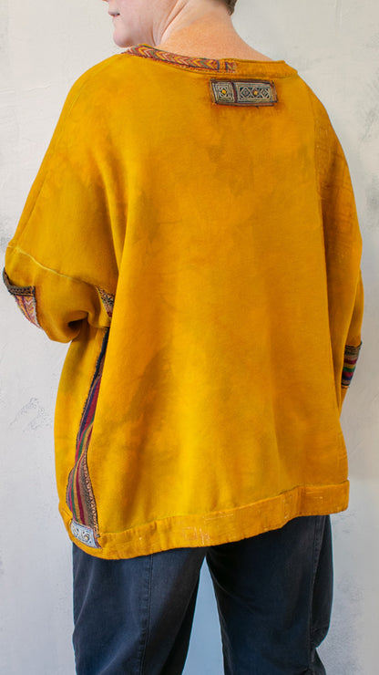 Beautiful Stories Sweatshirt in Warmth