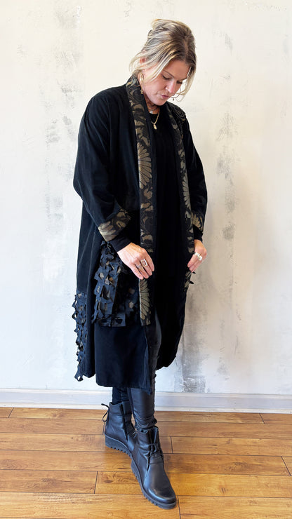 Black Dahlia in Gilded Bronze