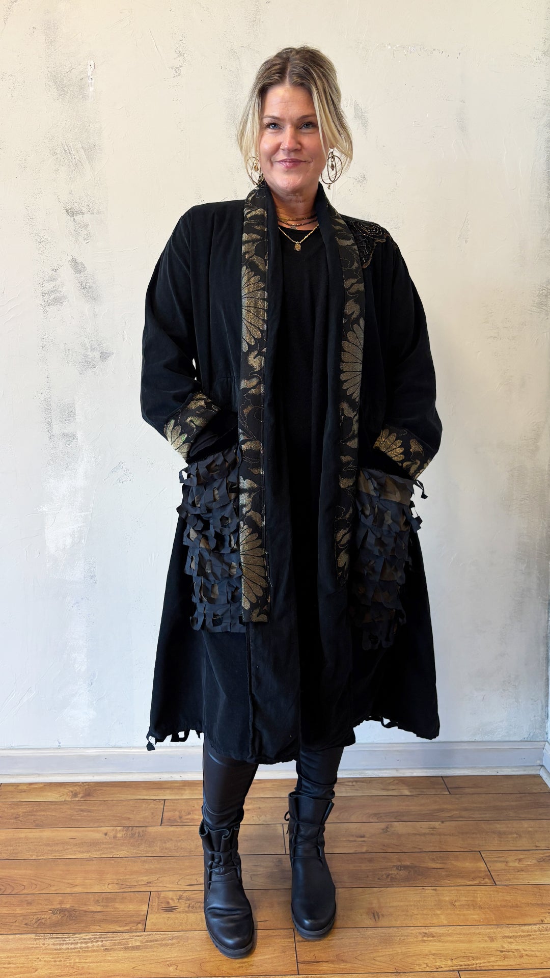 Black Dahlia in Gilded Bronze