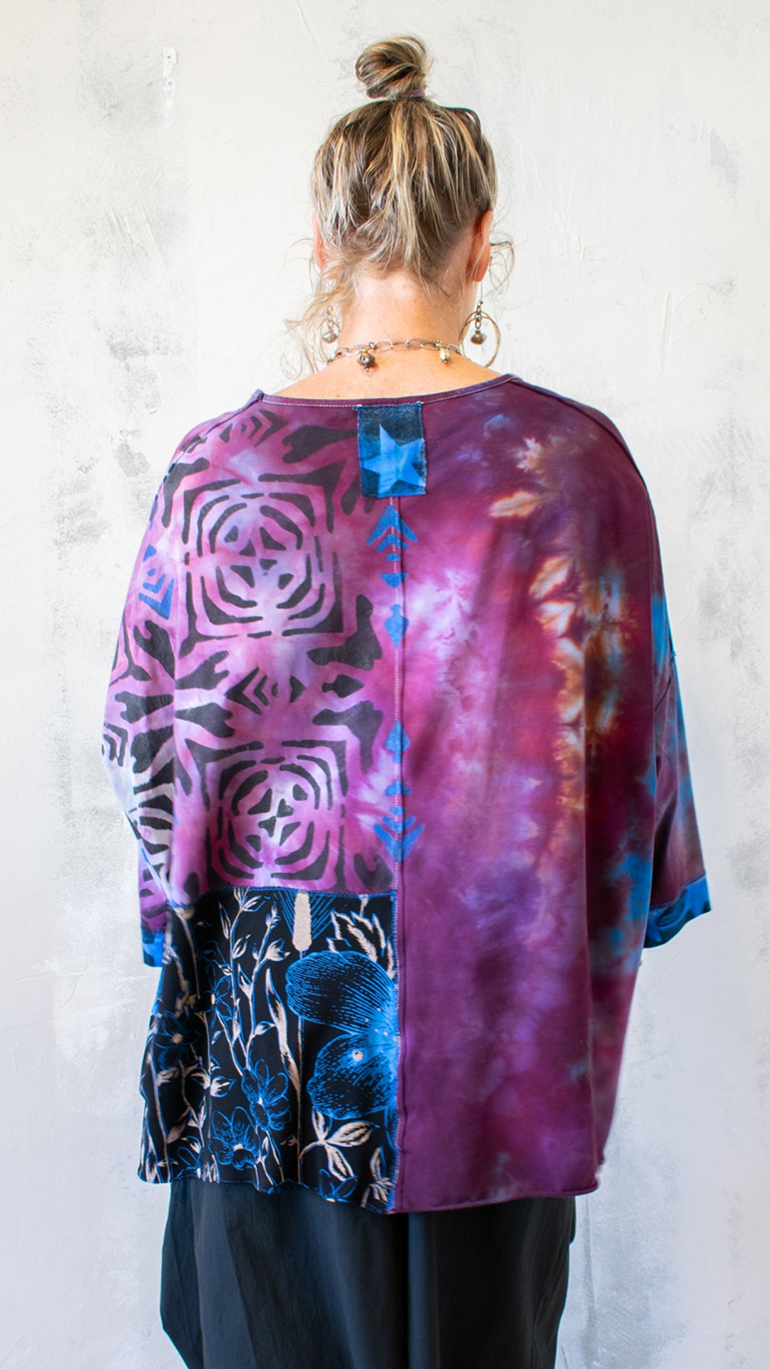 Frequency Tunic in Deep Connection