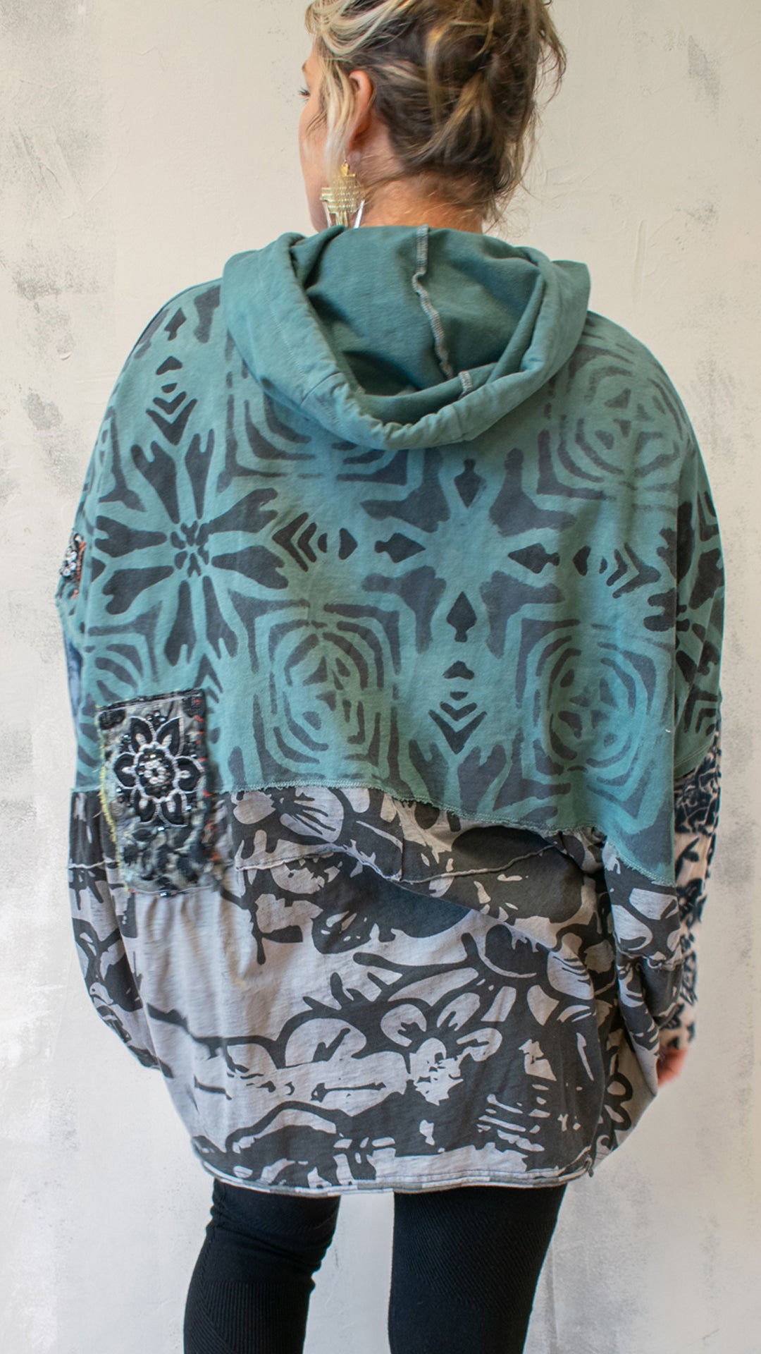 Frankie Poncho in Petrol