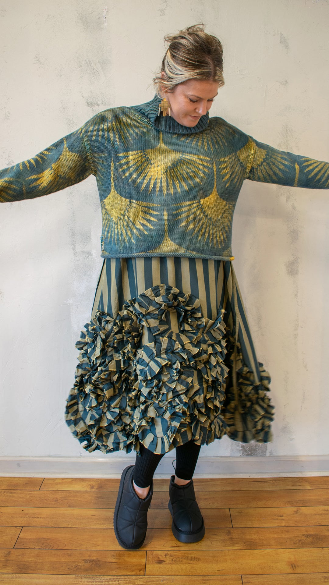 Gold Crane Cotton Sweater in Dusk