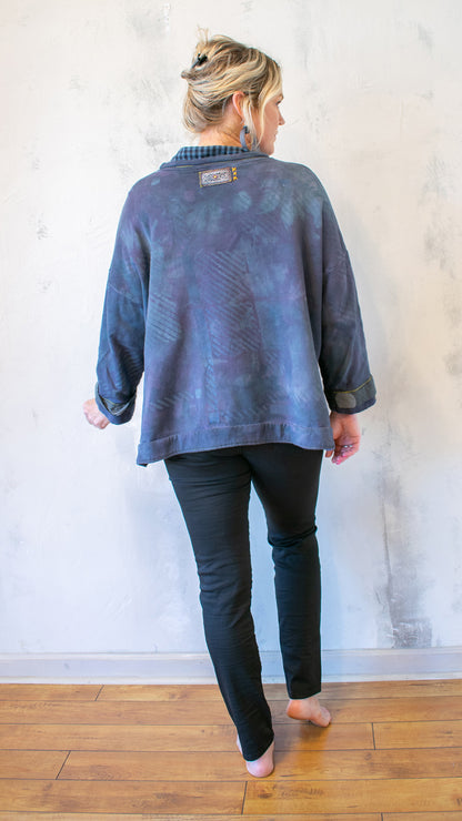 Beautiful Stories Sweatshirt in Blue