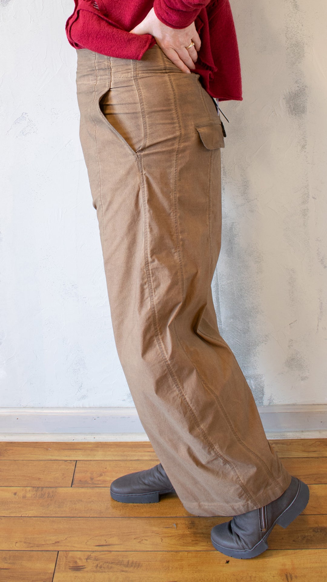 Textured Barrel Pant in Dakar Cloud