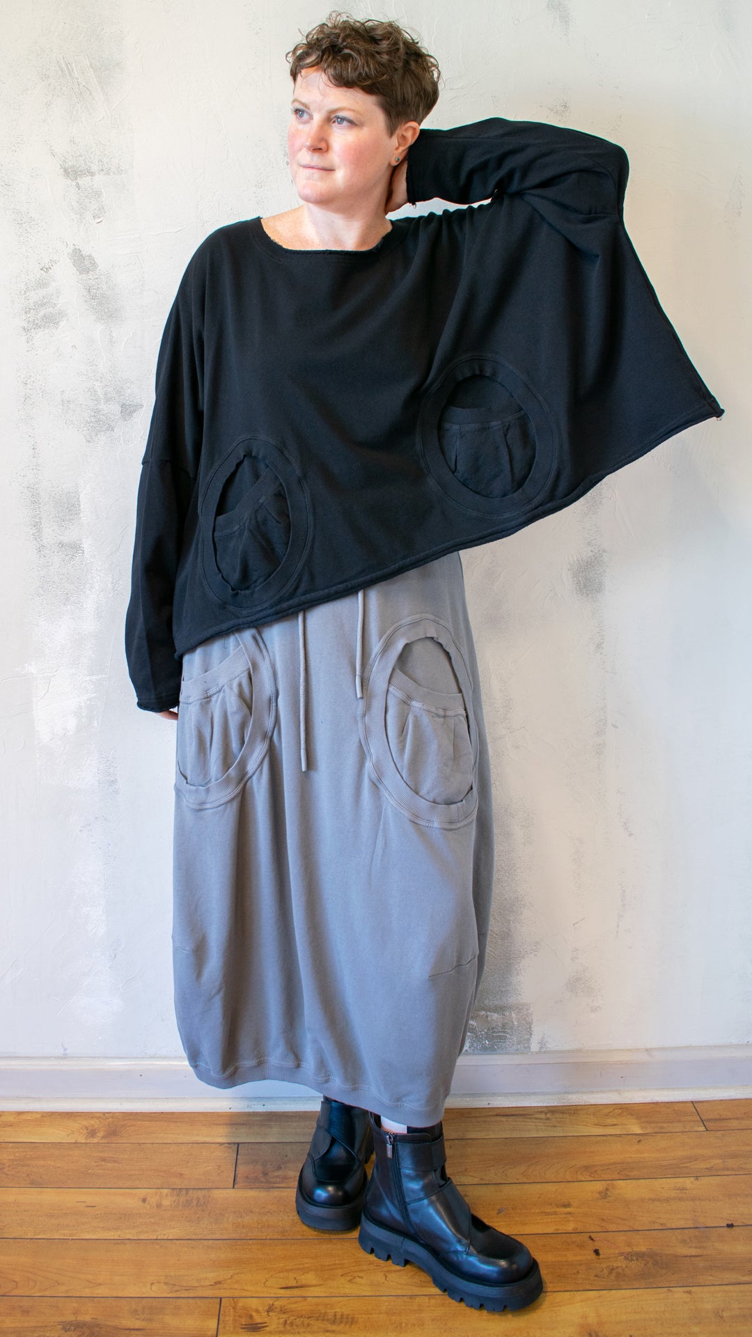 Two Pocket Crop Pullover