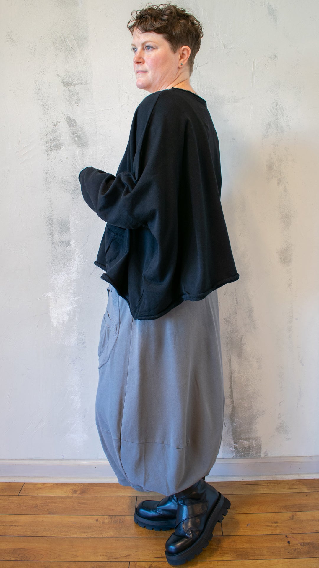 Two Pocket Crop Pullover