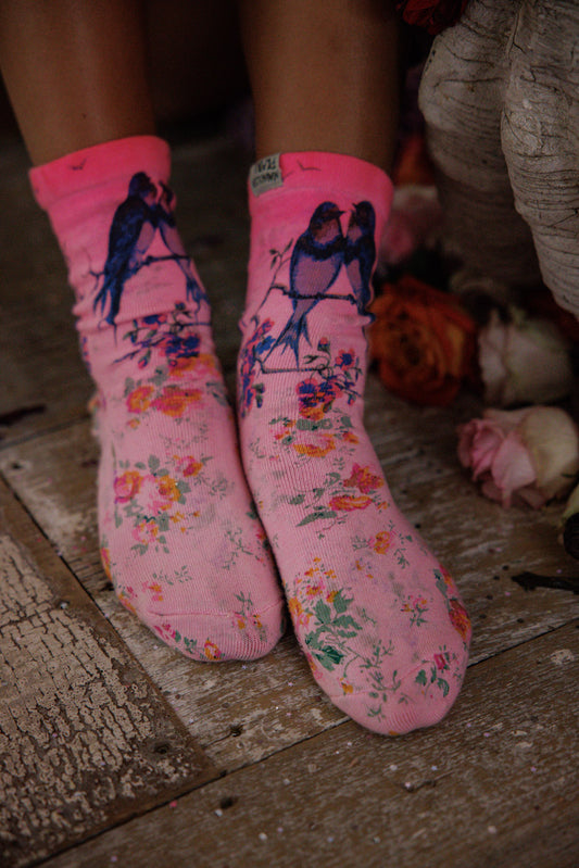 Two Birds MP Socks in Valentine Pink