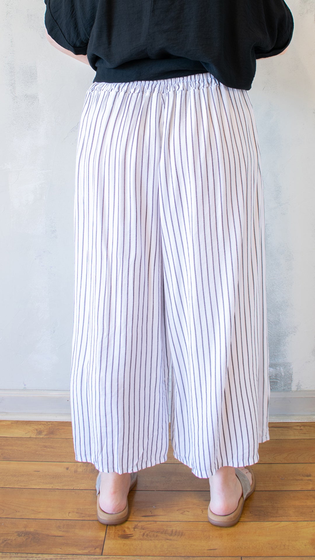 Stripe Wide Leg Pants (Multiple Colors)