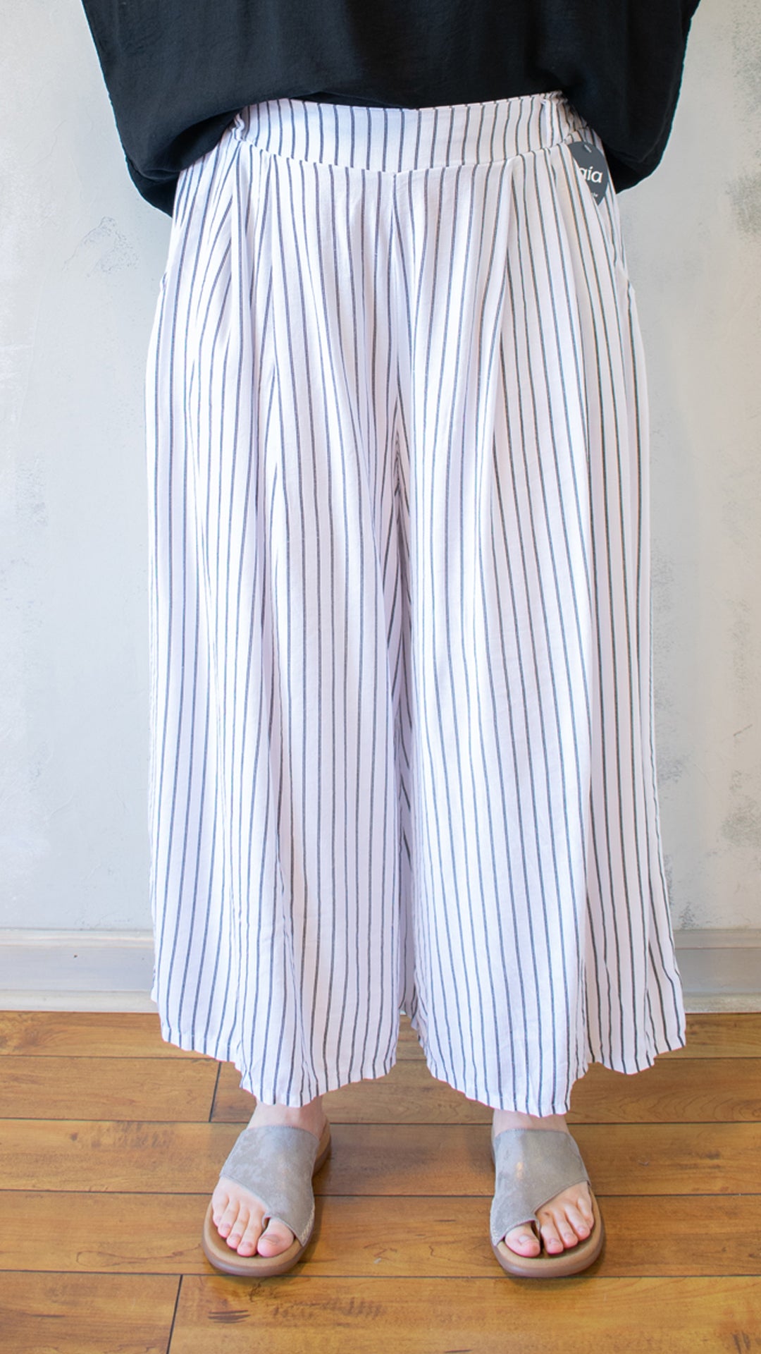 Stripe Wide Leg Pants (Multiple Colors)
