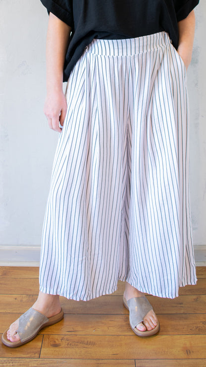 Stripe Wide Leg Pants (Multiple Colors)