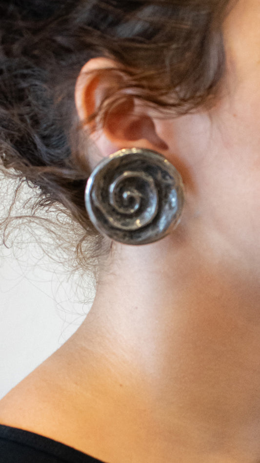 Metal Swirl Clip Ons