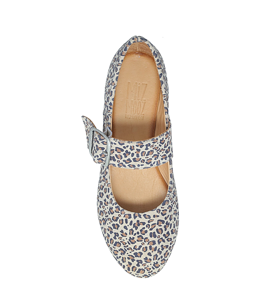 Kaity in Leopard