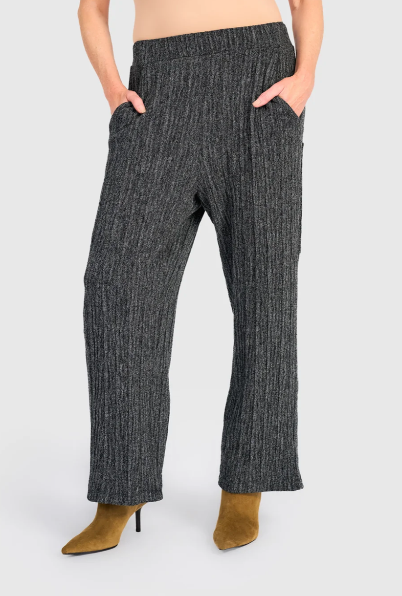 Urban Heather Knit Straight Pant in Graphite