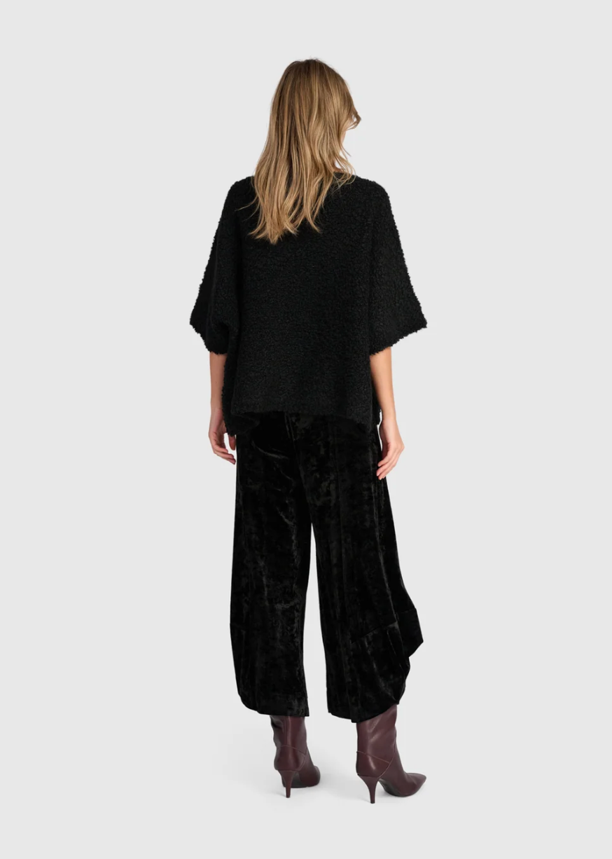 Brio Boucle Pullover in Ink