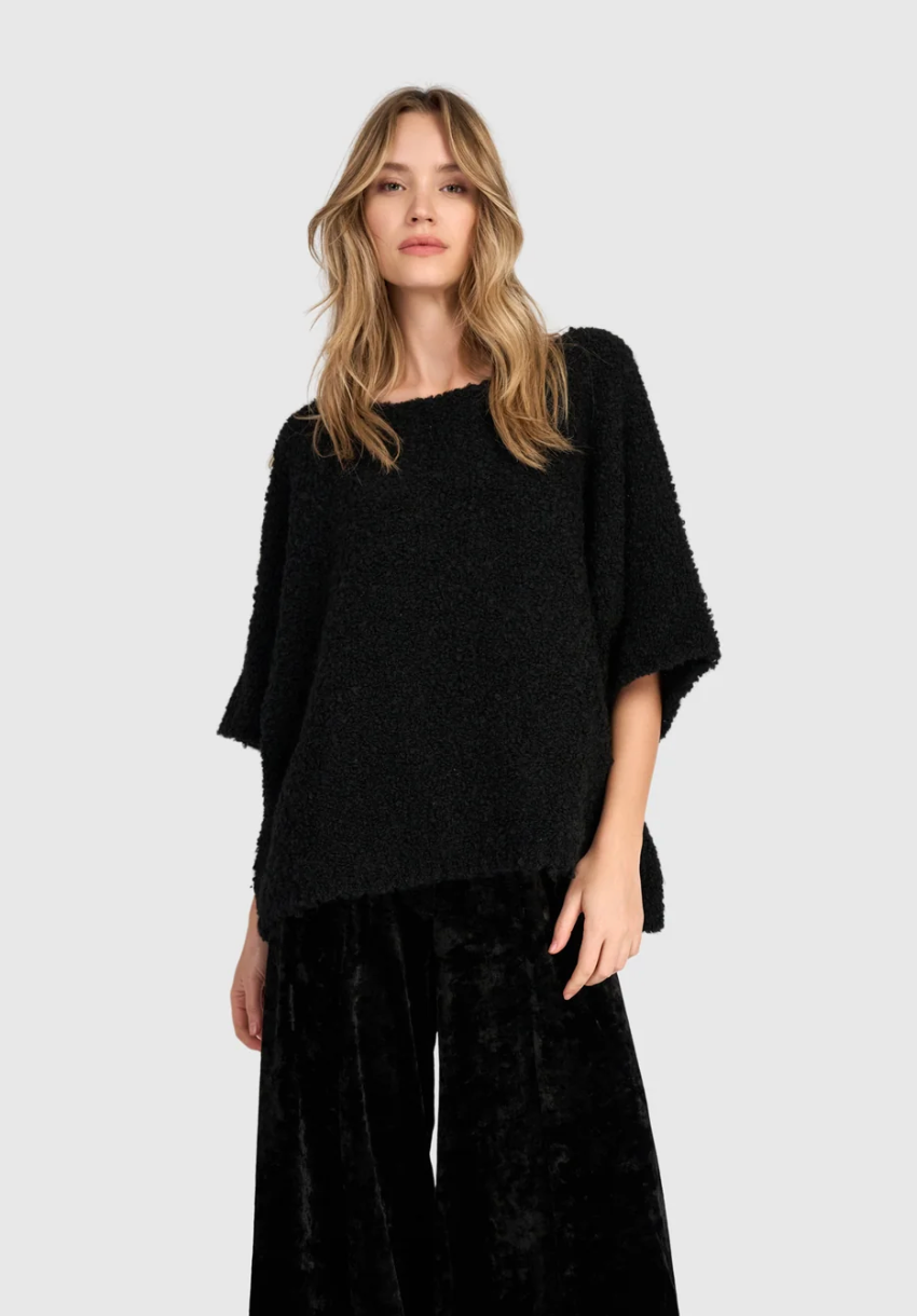 Brio Boucle Pullover in Ink