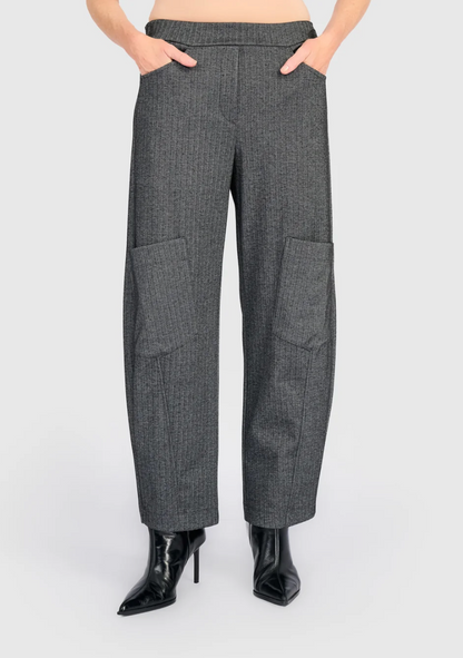Studio Pocket Herringbone Pant in Steel