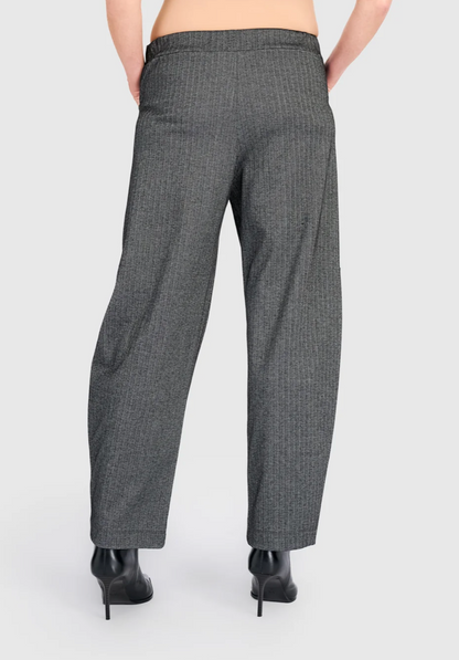 Studio Pocket Herringbone Pant in Steel
