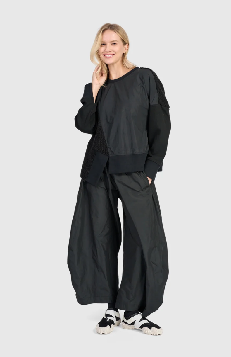 Balloon Swish Pant in Black