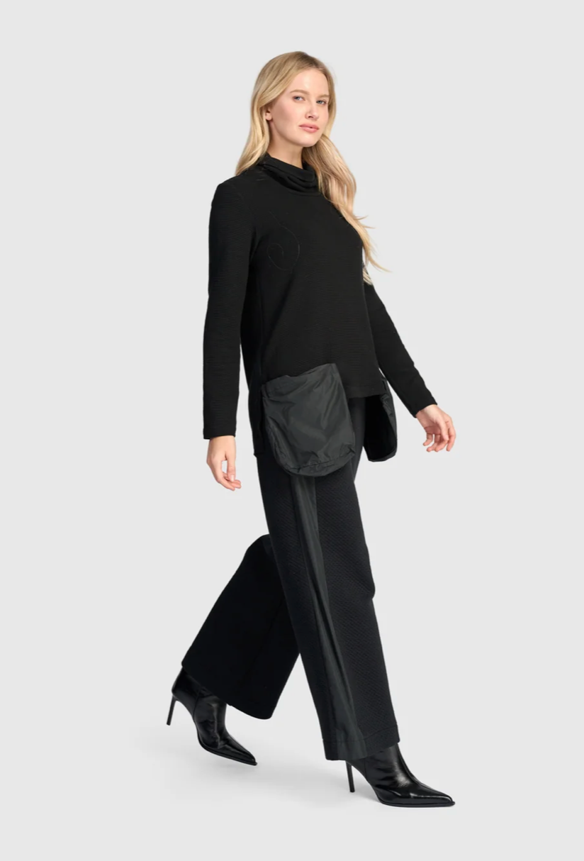 Urban Dimpled Straight Pant in Black