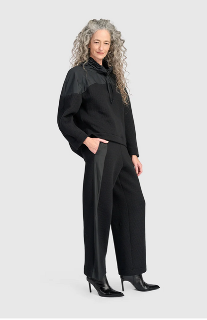 Urban Dimpled Straight Pant in Black