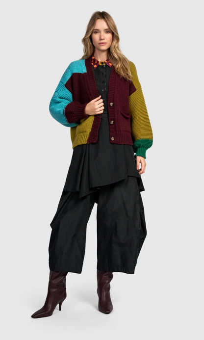 Carnival Chunky Knit Cardigan in Wine