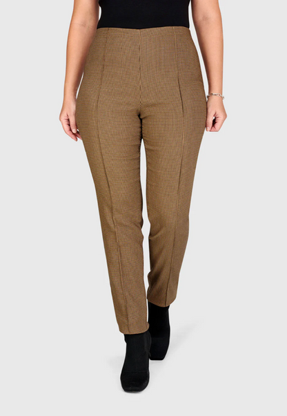 Amaretto Slim Leg Pant in Camel Houndstooth