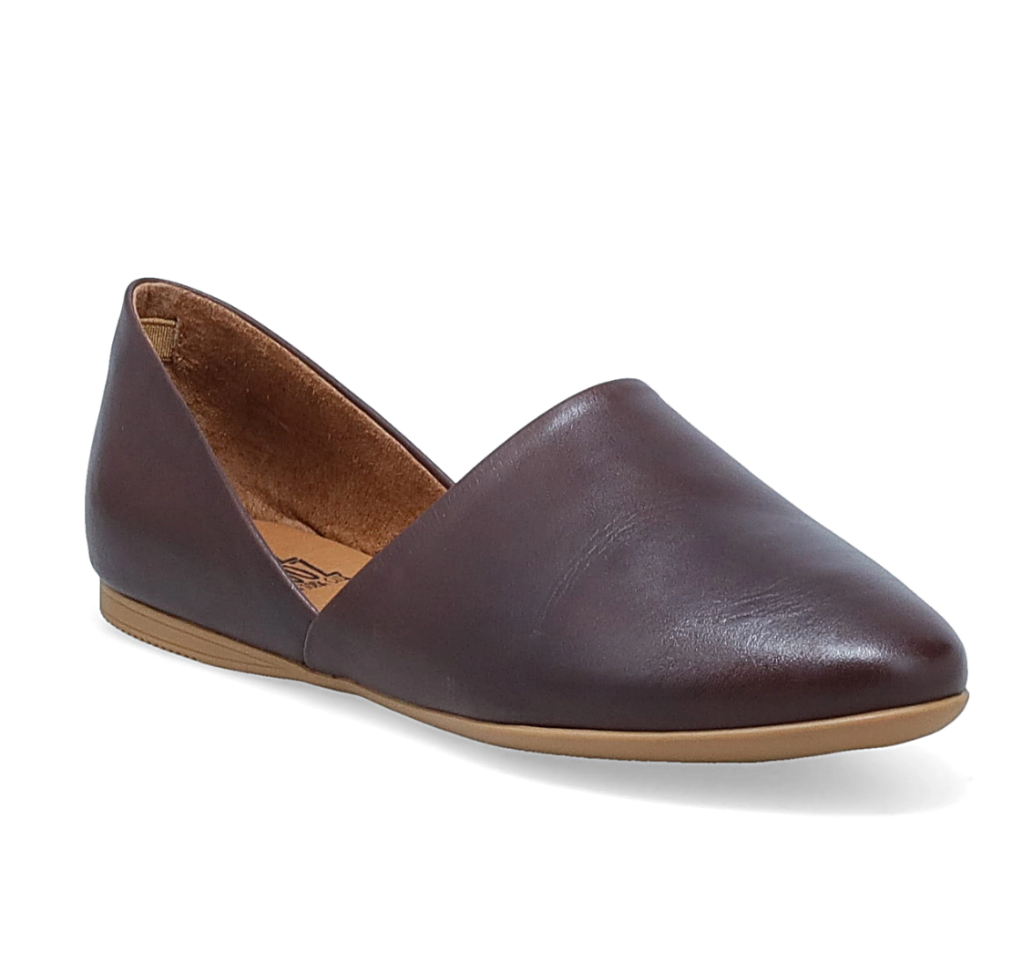 Kimmy in Brown