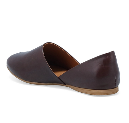 Kimmy in Brown