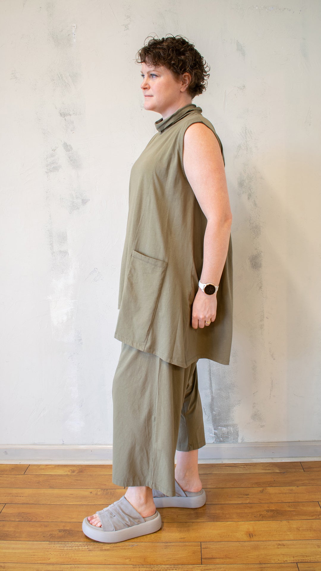 Mock Tunic with Pockets (Multiple Colors)