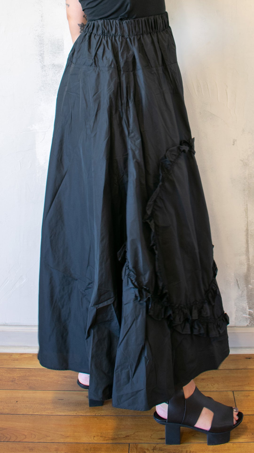 Full Maxi Skirt with Ruched Ribbon