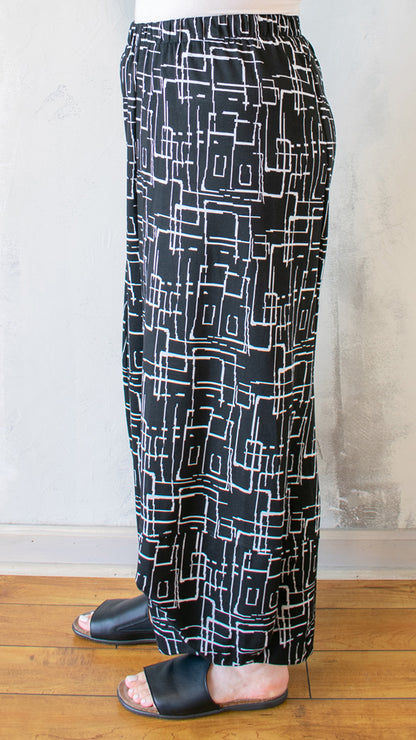 Jacquard Black and White Lantern Pant