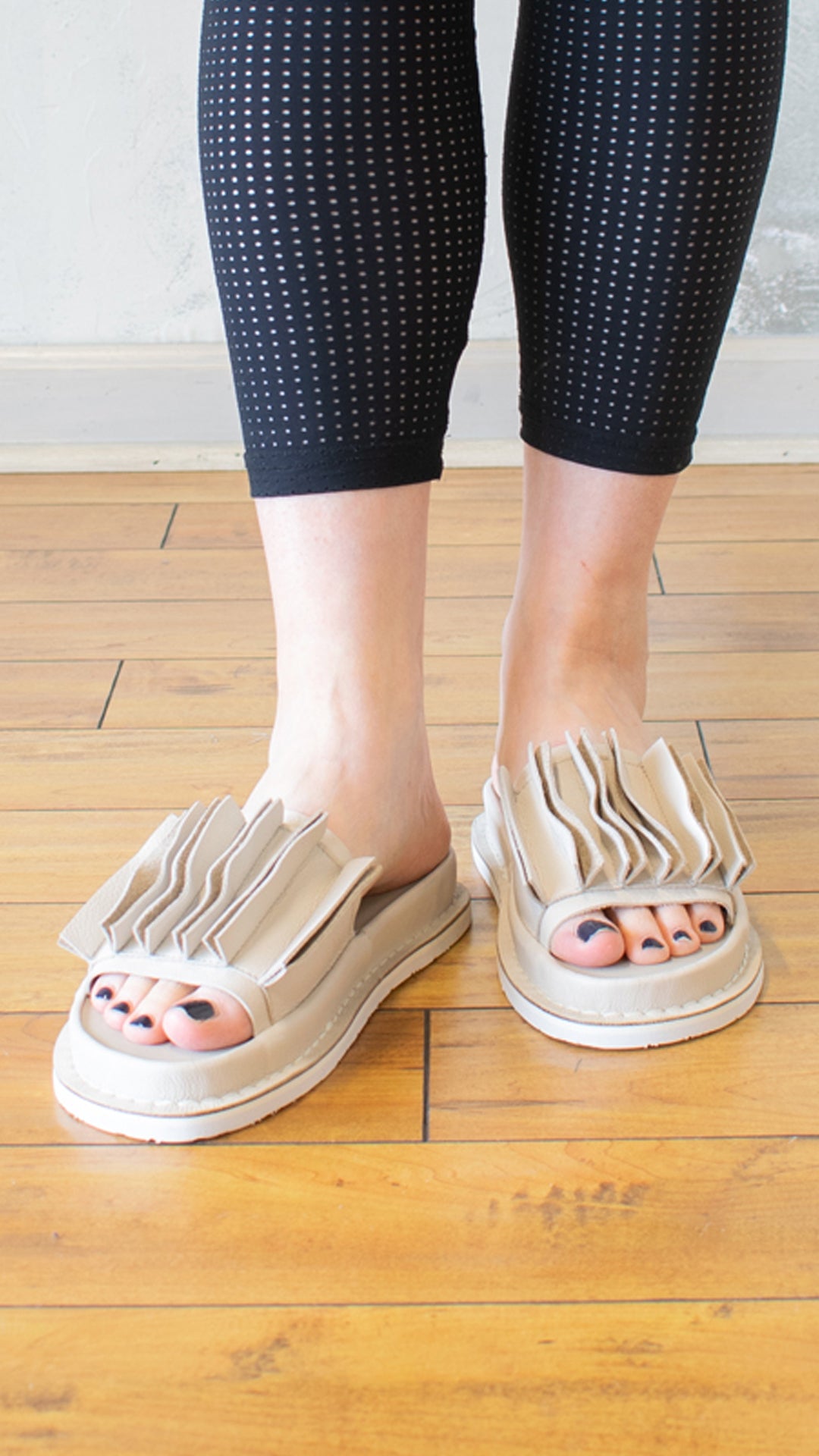 Slate Slide in Perla