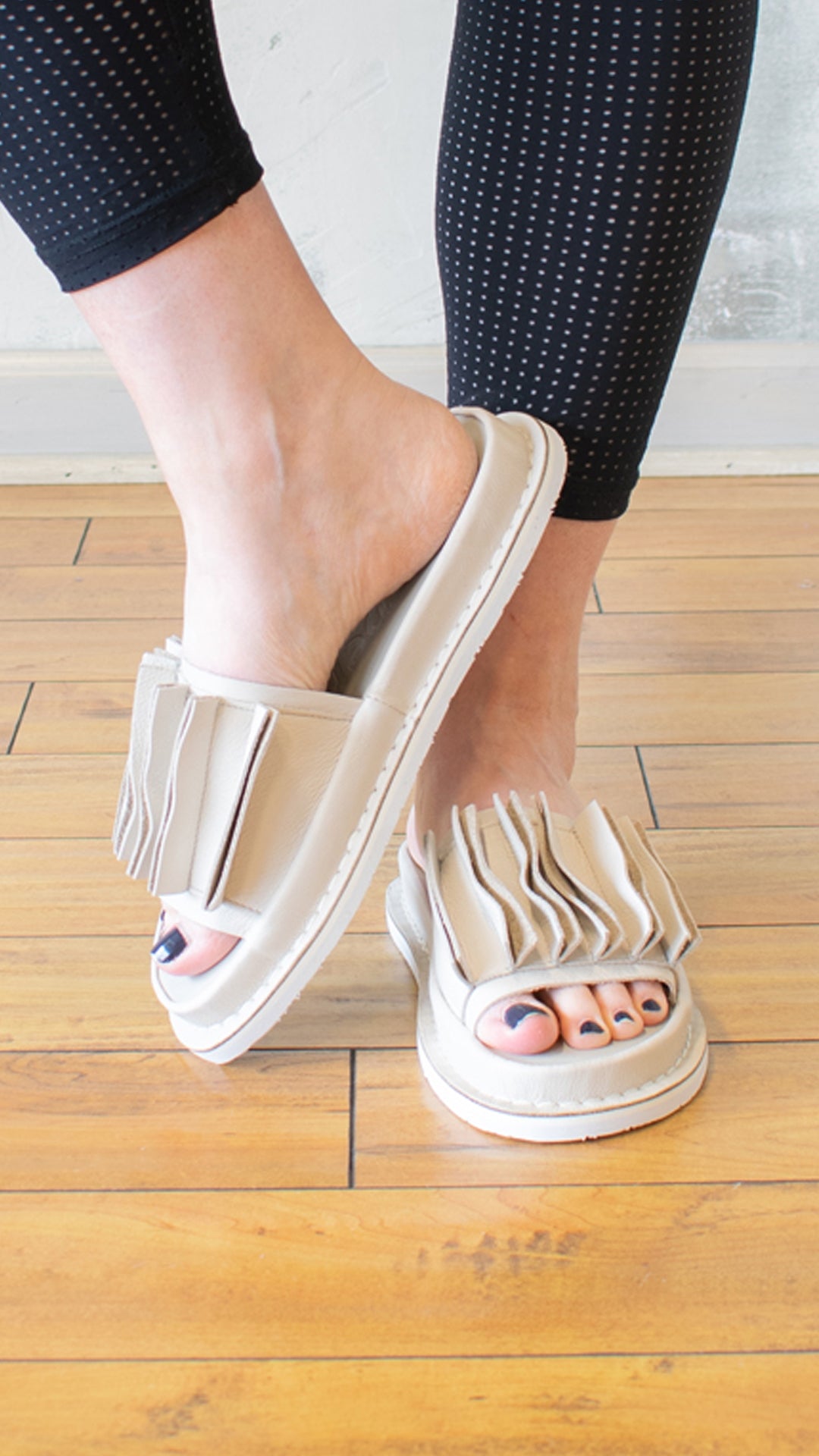 Slate Slide in Perla