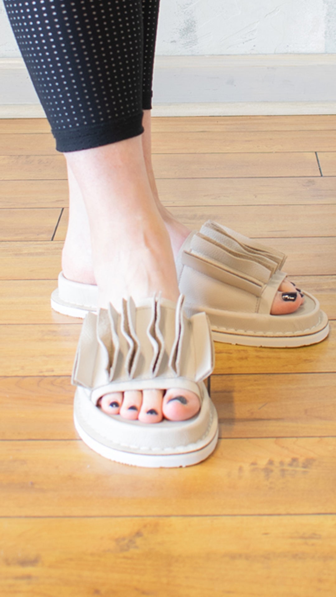 Slate Slide in Perla