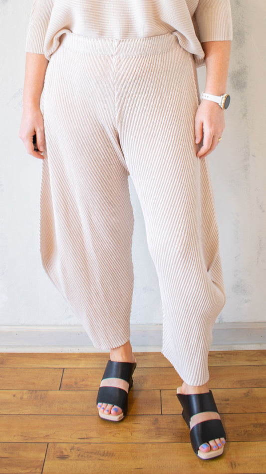 Angled Barrel Pant (Multiple Colors)