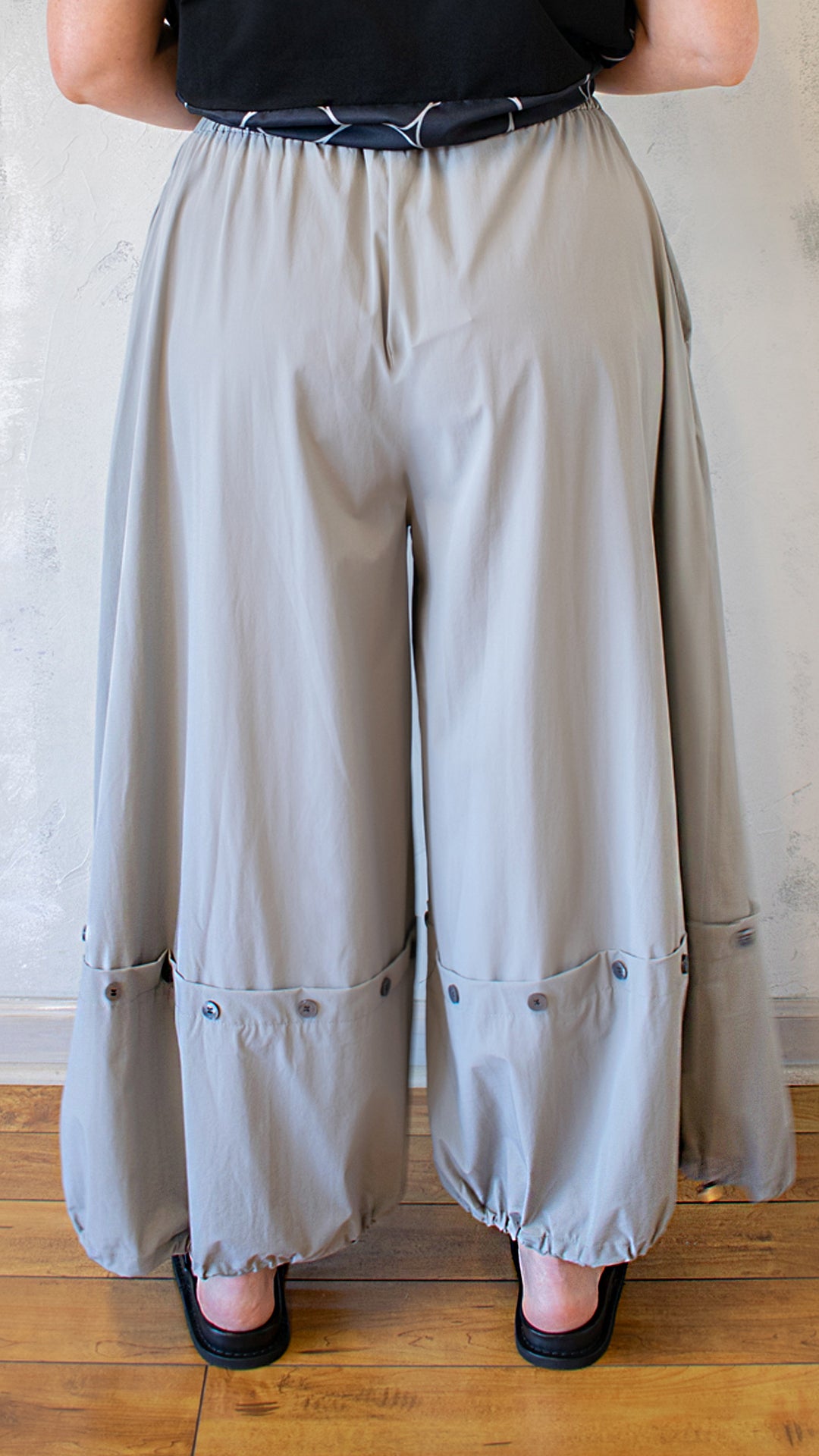 Button and Drawstring Hem Pant (Multiple Colors)