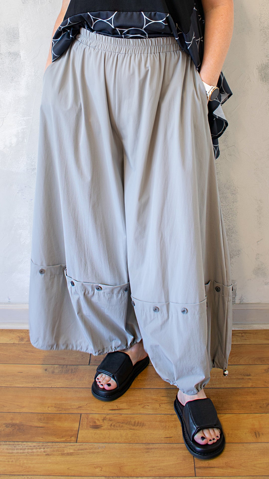 Button and Drawstring Hem Pant (Multiple Colors)