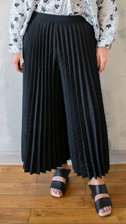 Quilted Pleat Pant